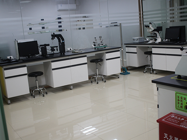 实验室设备